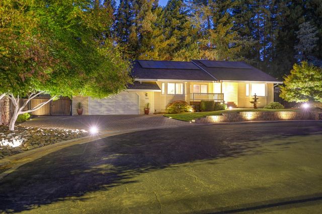 125 Patton Ct, Folsom, CA 95630
