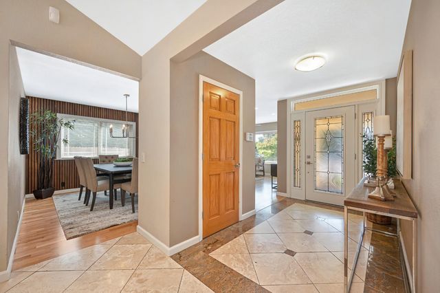125 Patton Ct, Folsom, CA 95630