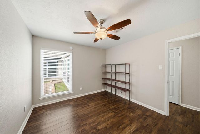 15019 Pearhaven Drive, Houston, TX 77062