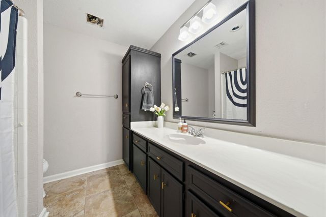 15019 Pearhaven Drive, Houston, TX 77062