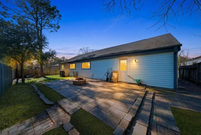 15019 Pearhaven Drive, Houston, TX 77062