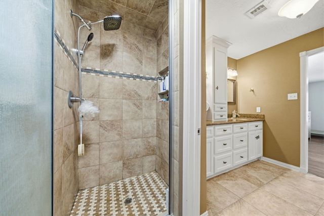 15019 Pearhaven Drive, Houston, TX 77062