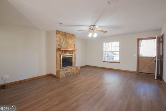 107 Summerfield Drive, Kingsland, GA 31548