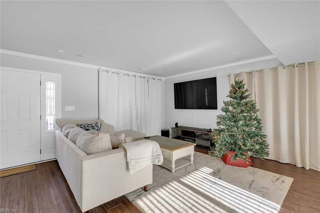 820 Lemaster AVE, Hampton, VA 23669