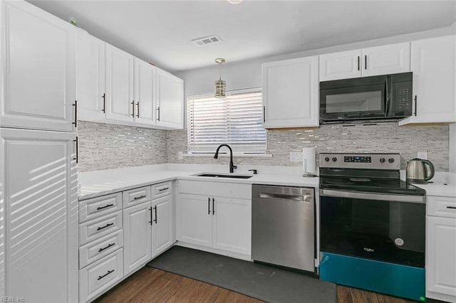 820 Lemaster AVE, Hampton, VA 23669