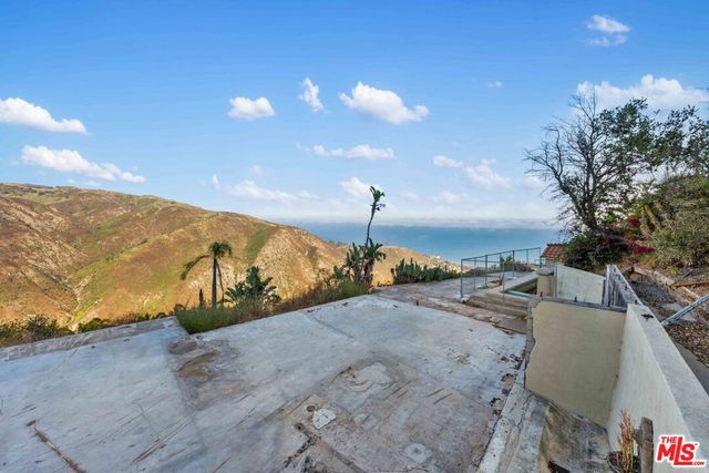 21740 Azurelee Drive, Malibu, CA 90265