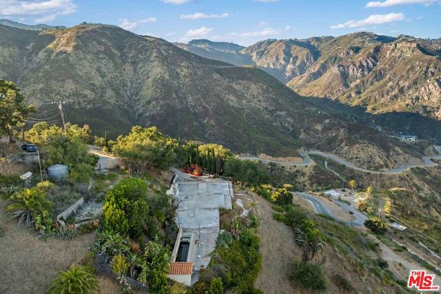 21740 Azurelee Drive, Malibu, CA 90265