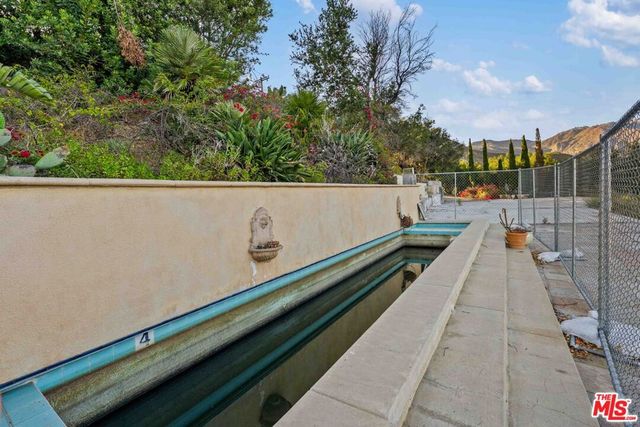 21740 Azurelee Drive, Malibu, CA 90265