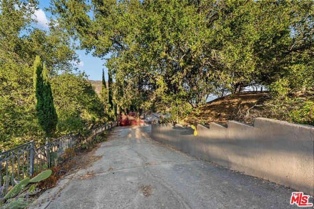 21740 Azurelee Drive, Malibu, CA 90265
