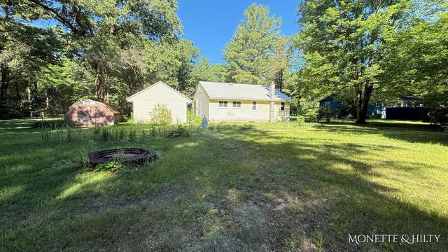 5966 Fowler Road, Dalton Twp, MI 49457