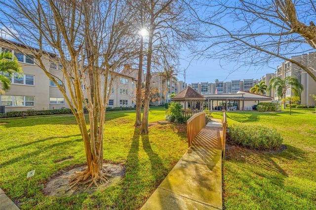 1247 S MARTIN LUTHER KING JR AVENUE 307, Clearwater, FL 33756