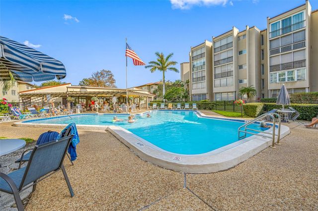 1247 S MARTIN LUTHER KING JR AVENUE 307, Clearwater, FL 33756