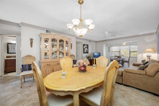 1247 S MARTIN LUTHER KING JR AVENUE 307, Clearwater, FL 33756