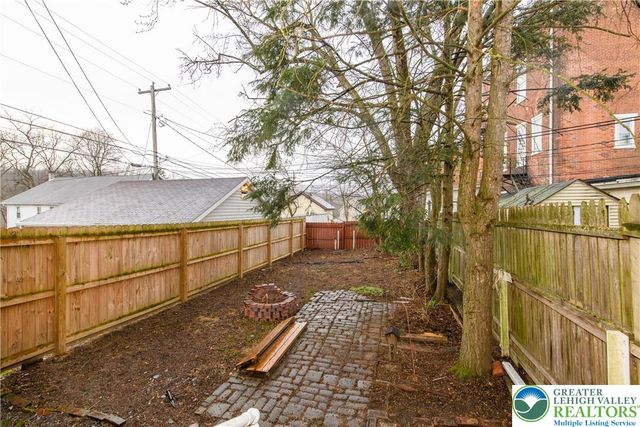 16 Dowell Street, Slatington Boro, PA 18080