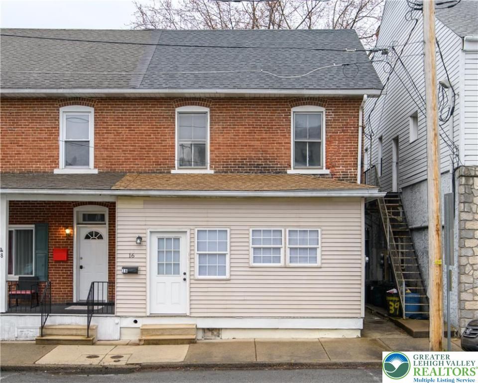 16 Dowell Street, Slatington Boro, PA 18080