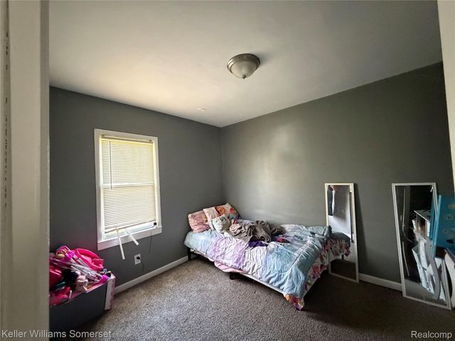 13846 Hendricks Avenue, Warren, MI 48089