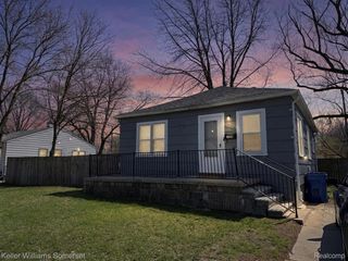 13846 Hendricks Avenue, Warren, MI 48089