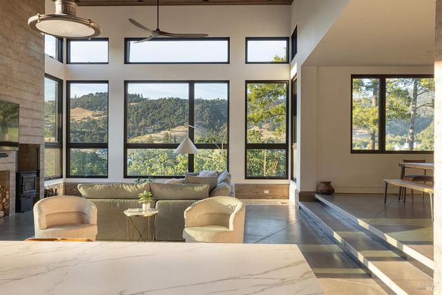 4125 Wallace Rd, Santa Rosa, CA 95404