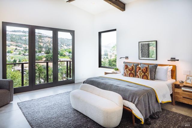 4125 Wallace Rd, Santa Rosa, CA 95404