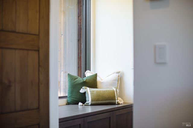 4125 Wallace Rd, Santa Rosa, CA 95404