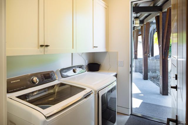 4125 Wallace Rd, Santa Rosa, CA 95404