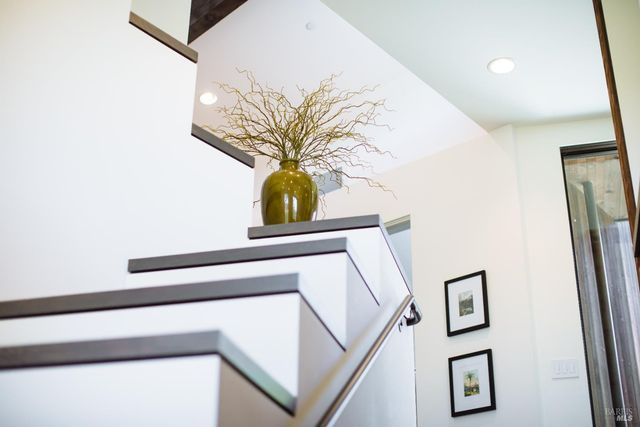 4125 Wallace Rd, Santa Rosa, CA 95404