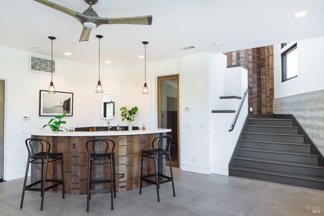 4125 Wallace Rd, Santa Rosa, CA 95404