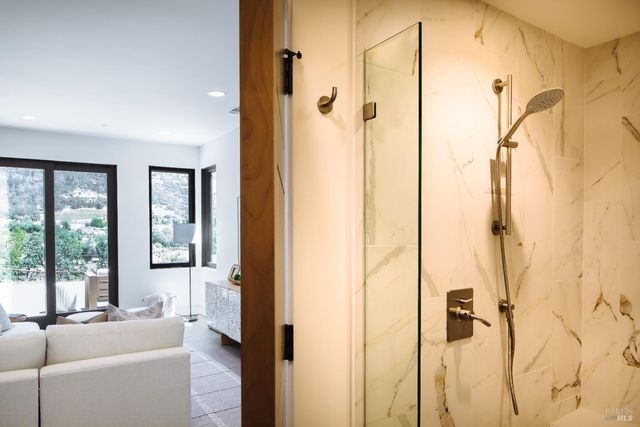 4125 Wallace Rd, Santa Rosa, CA 95404