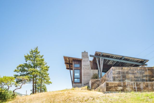 4125 Wallace Rd, Santa Rosa, CA 95404