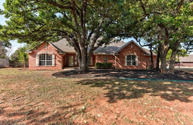 204 Persimmon Ridge Drive, Blanchard, OK 73010