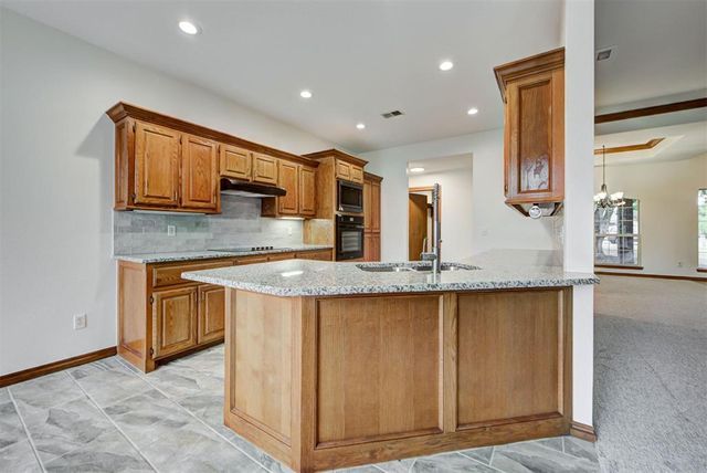 204 Persimmon Ridge Drive, Blanchard, OK 73010