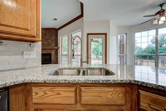 204 Persimmon Ridge Drive, Blanchard, OK 73010