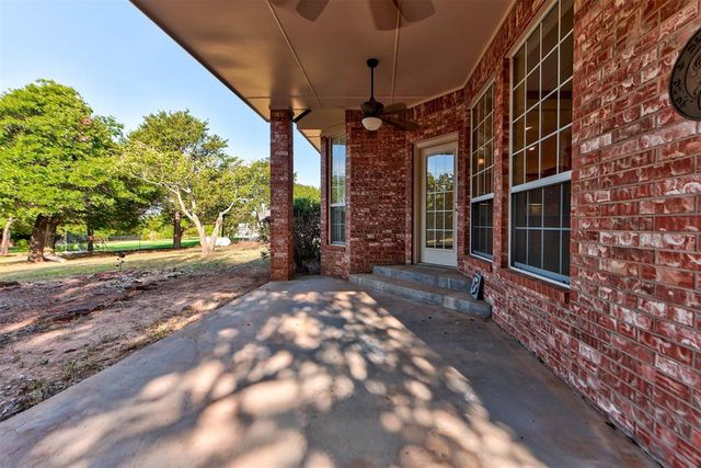 204 Persimmon Ridge Drive, Blanchard, OK 73010