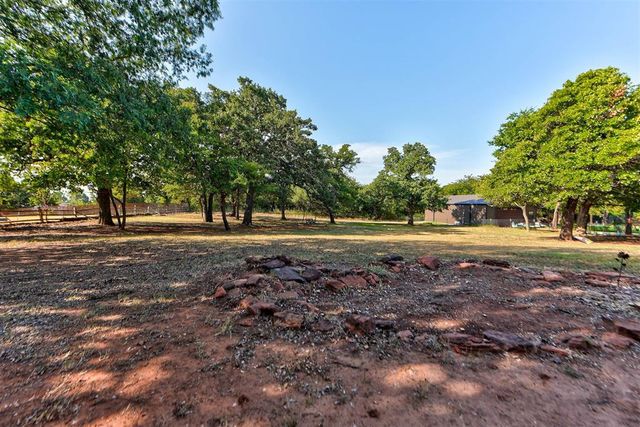 204 Persimmon Ridge Drive, Blanchard, OK 73010