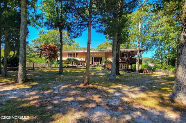 684 Hill Road, Toms River, NJ 08753
