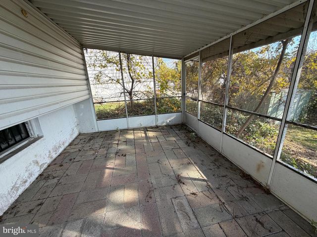 3 BRIGHT CIR, Baltimore, MD 21207