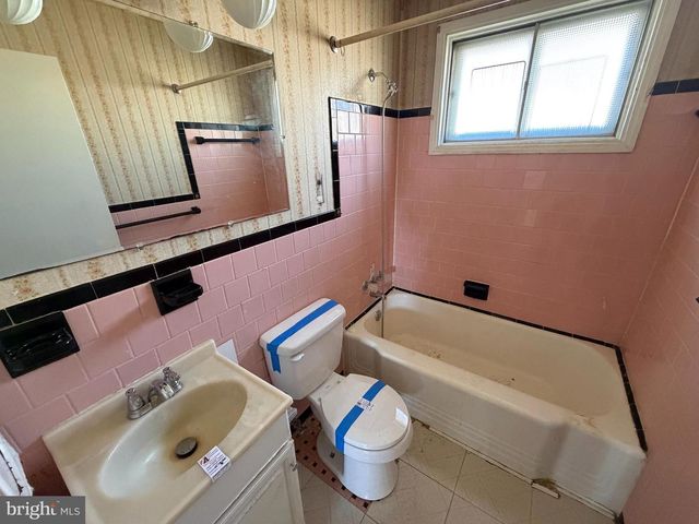 3 BRIGHT CIR, Baltimore, MD 21207