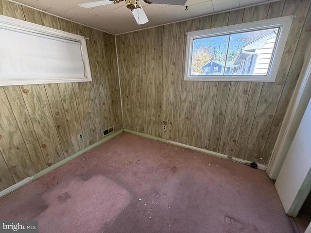 3 BRIGHT CIR, Baltimore, MD 21207