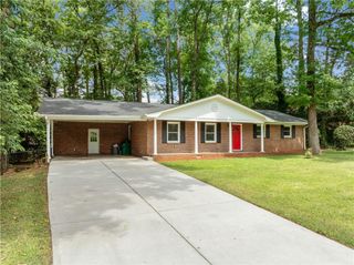 2683 Stardust Trail, Decatur, GA 30034