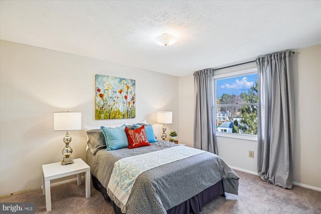 6887 GARLAND LN, Columbia, MD 21045