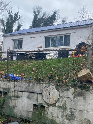 678 Lexington Pike, Maysville, KY 41056