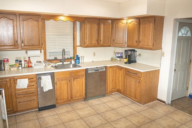 30 Western Ave, Saugus, MA 01906