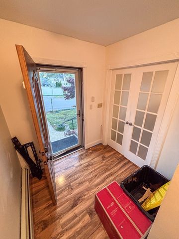 30 Western Ave, Saugus, MA 01906