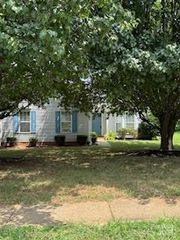 7932 Sir Barton Court 93, Charlotte, NC 28215