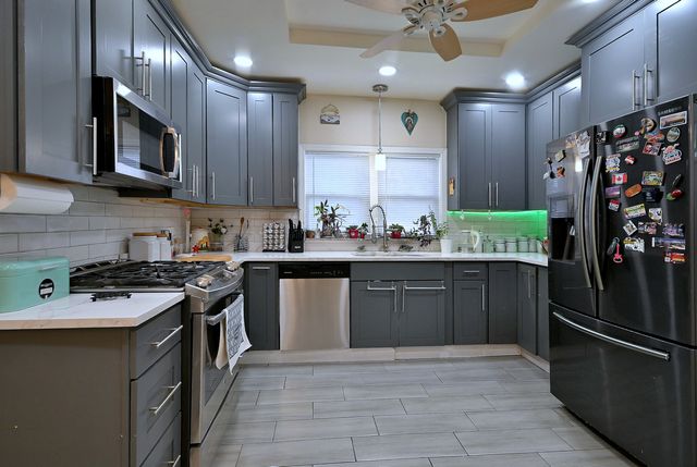 7201 S Wood Street, Chicago, IL 60636