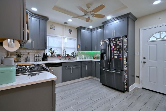 7201 S Wood Street, Chicago, IL 60636