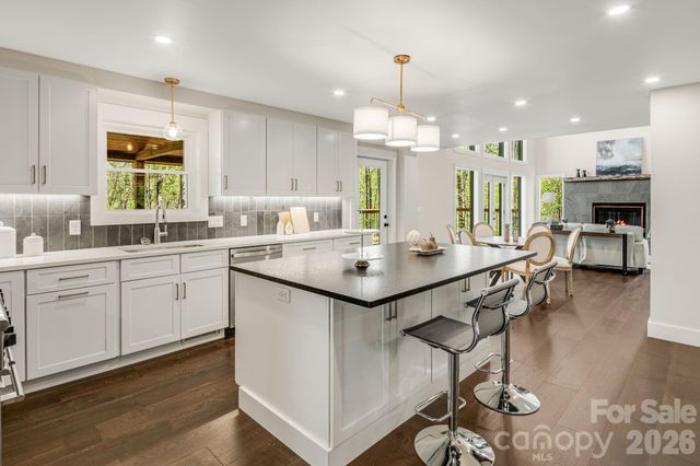 234 Lobdell Road, Pisgah Forest, NC 28768