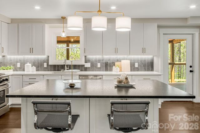 234 Lobdell Road, Pisgah Forest, NC 28768
