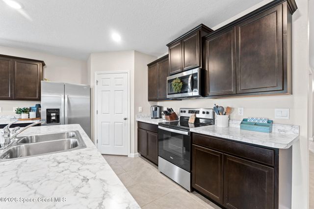 3120 Burrowing Owl Drive, Mims, FL 32754