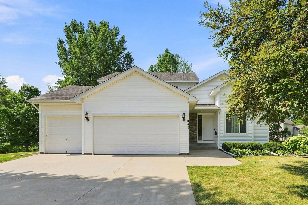 847 Vista Circle, Delano, MN 55328 — exterior